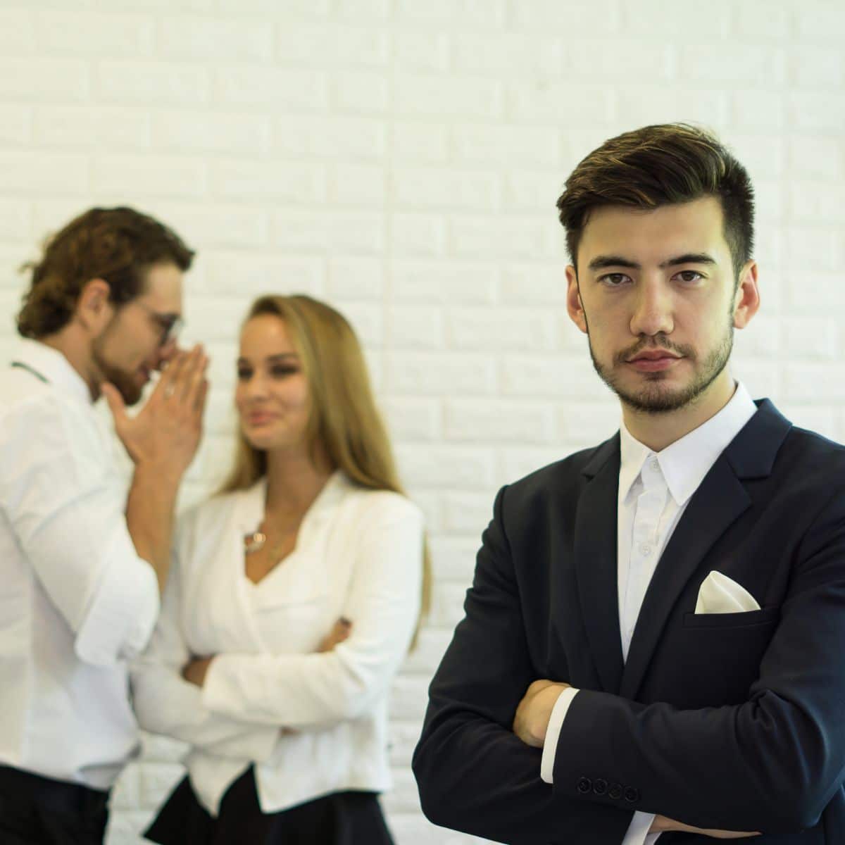 Wie erkennt man ein toxisches Team, bevor es eskaliert? Die wichtigsten Frühsignale für Führungskräfte